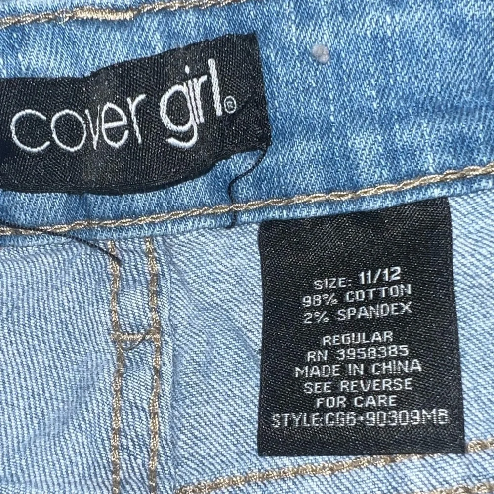 Cover Girl Distressed Denim Bermuda Jean Shorts High Waist Stretch Sz 11/12 EUC